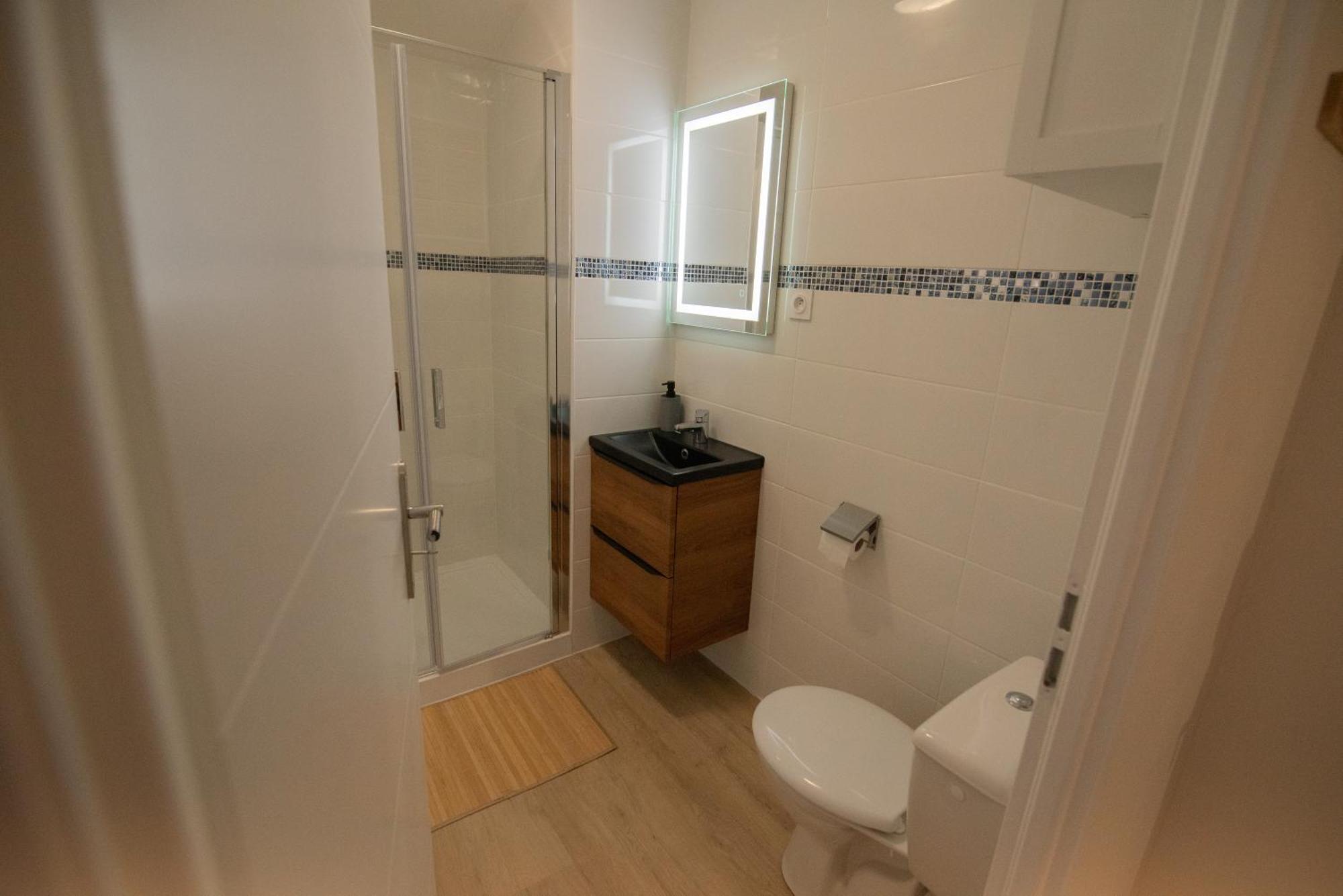 Tout Confort ! Centre-Ville, Climatisation, Parking, Wifi, Calme, Tv Carcassonne Exterior foto